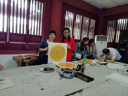 成都文樂書畫院走訪李白故里開展文化藝術交流活動
